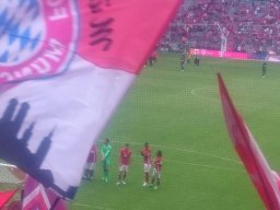 _fcb_-_augsburg_2017_3_20170414_1324710194